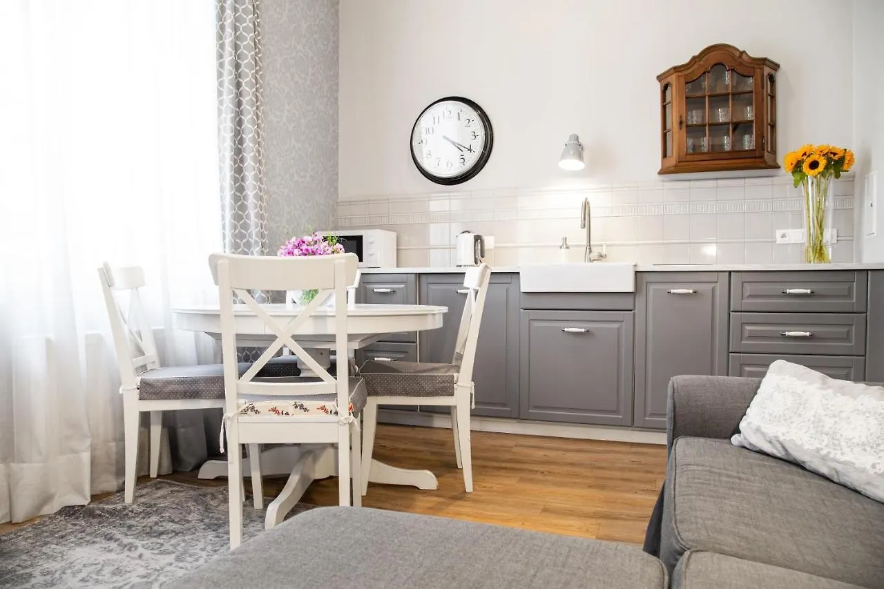 Househost Apartment :Zacisze Street Krakow 0*,  Poland